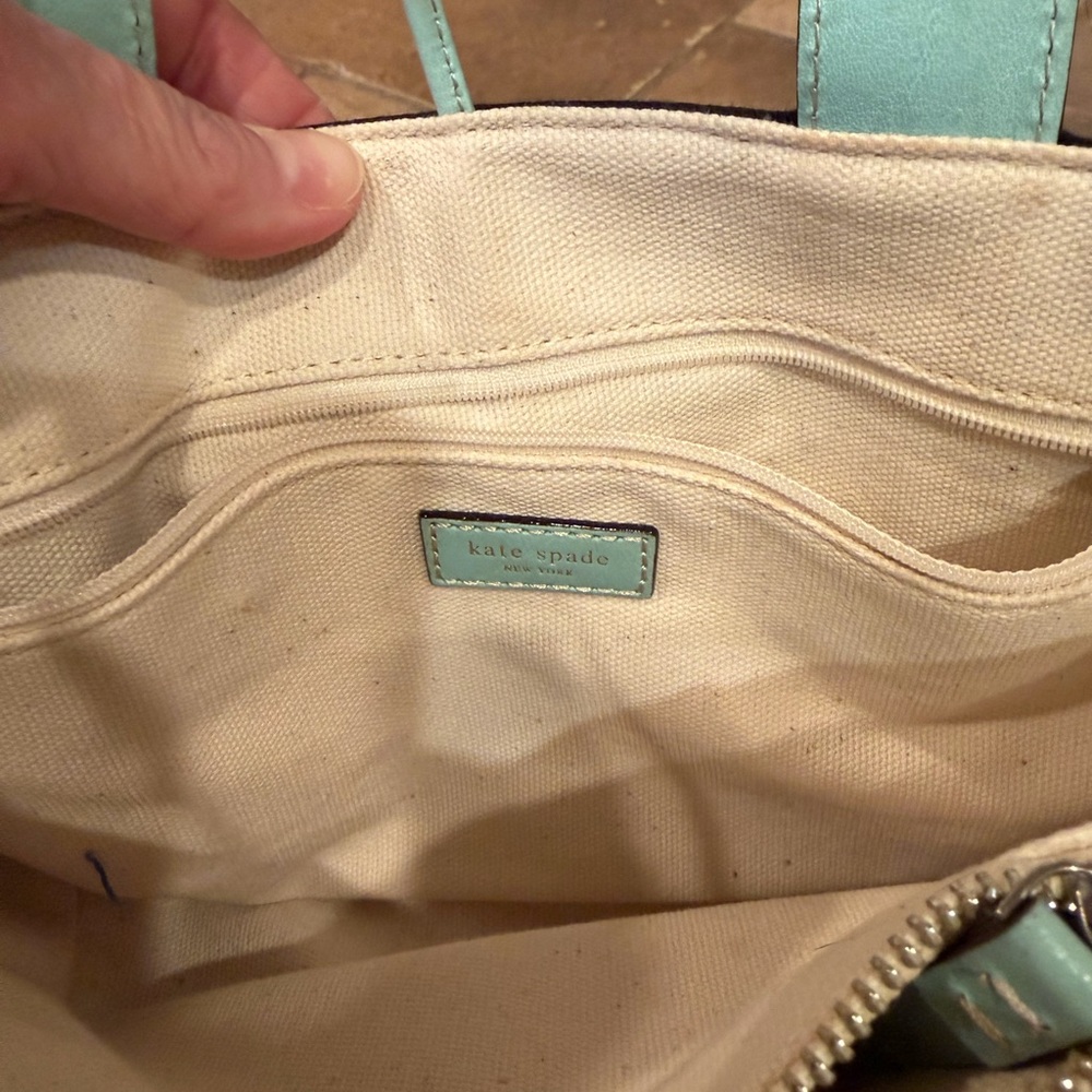 Kate Spade & Maira Kalman walk the dog Eloise purse - Picture 6 of 7